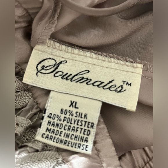 SOULMATES SKIRT SET, WOMENS SILK BLEND TAUPE EMBROIDERED,CUT OUT SIZE XL. - Picture 10 of 11